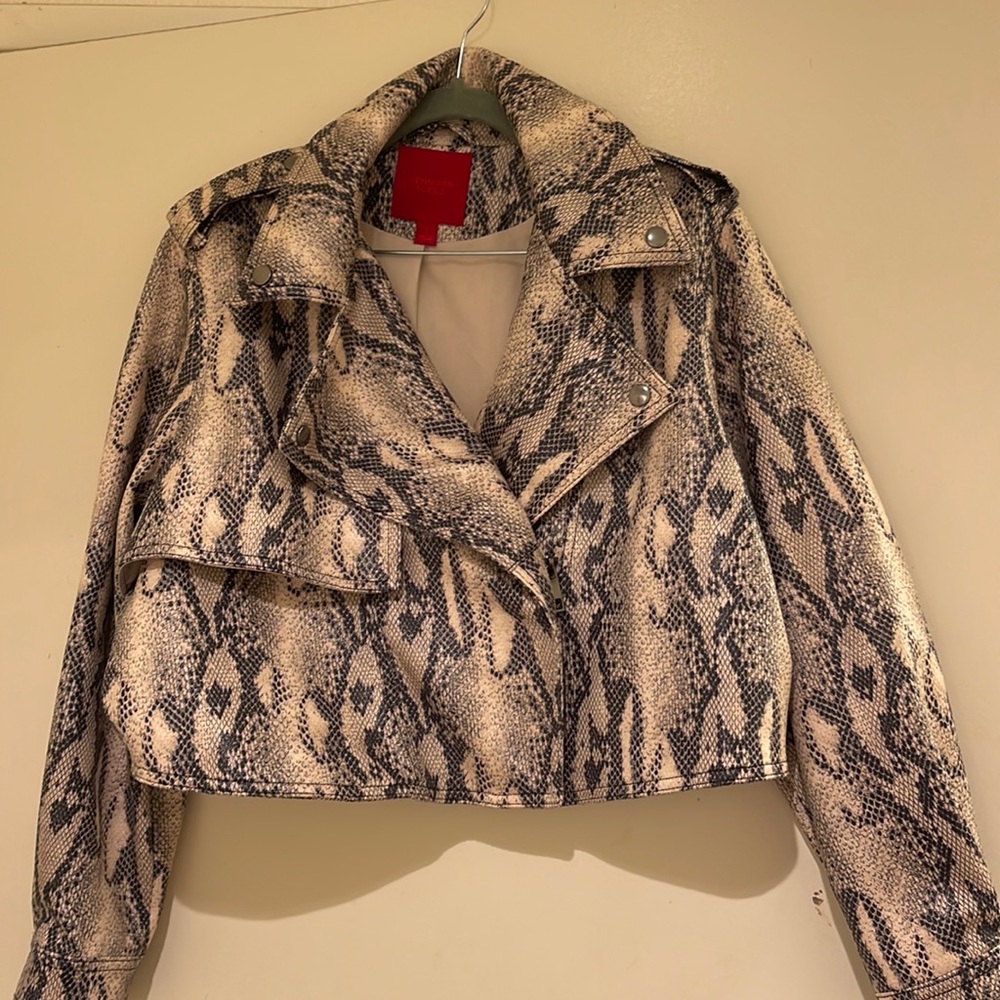 Jennifer Lopez snake print leather jacket